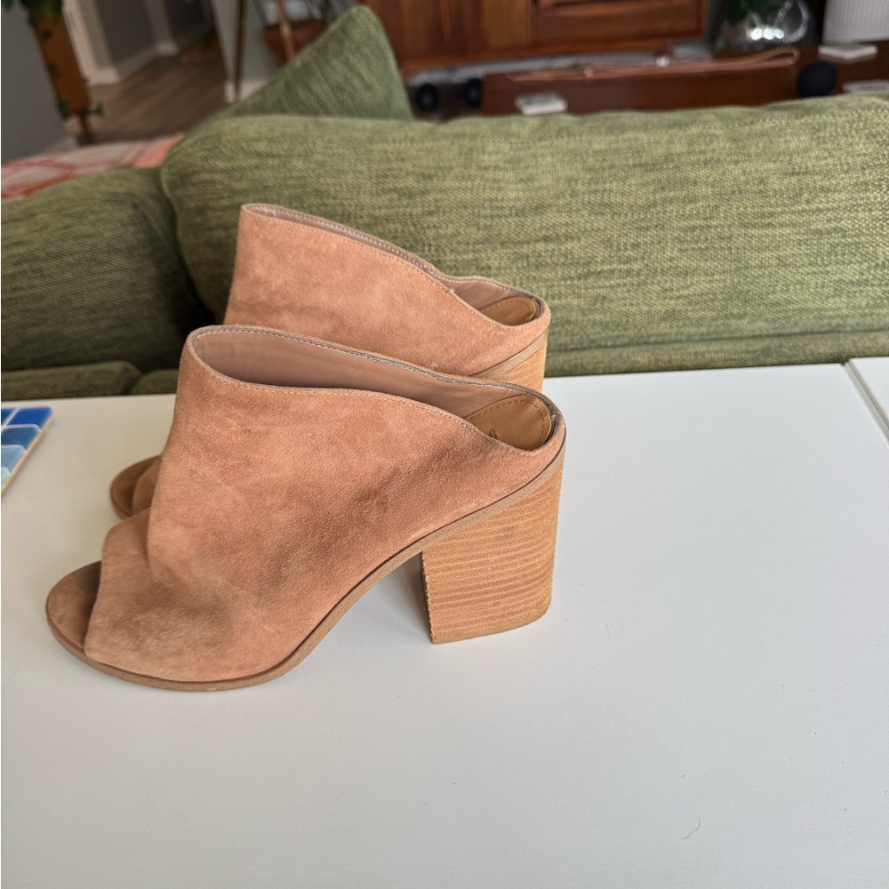 Steve Madden Tan Suede Block Heel Mules